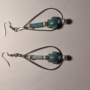 Turtle and pearl earrings